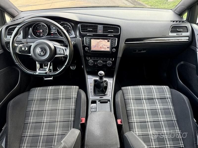 Usata VW Golf VII GTD 184 CV (135 kW) 2015 Nero Berlina