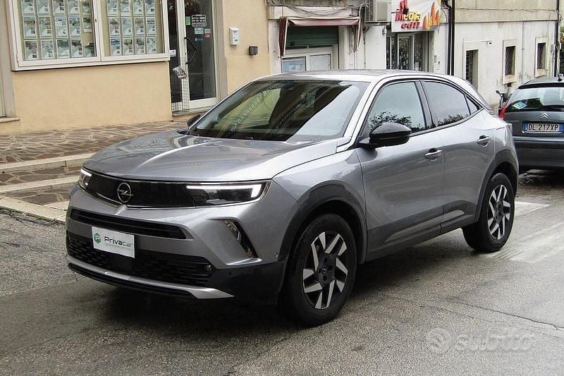 Grigio Usata 2022 Opel Mokka Edition SUV | 17.300 € (Buon prezzo) - Immagine 1/4