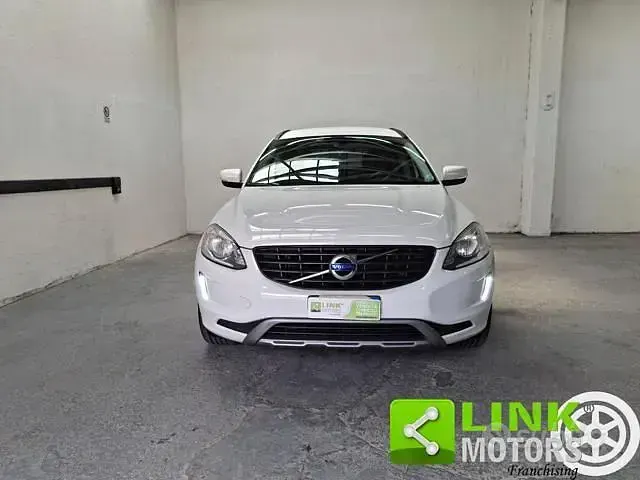 Usata Volvo XC60 Summum 150 CV (110 kW) 2016 Bianco SUV