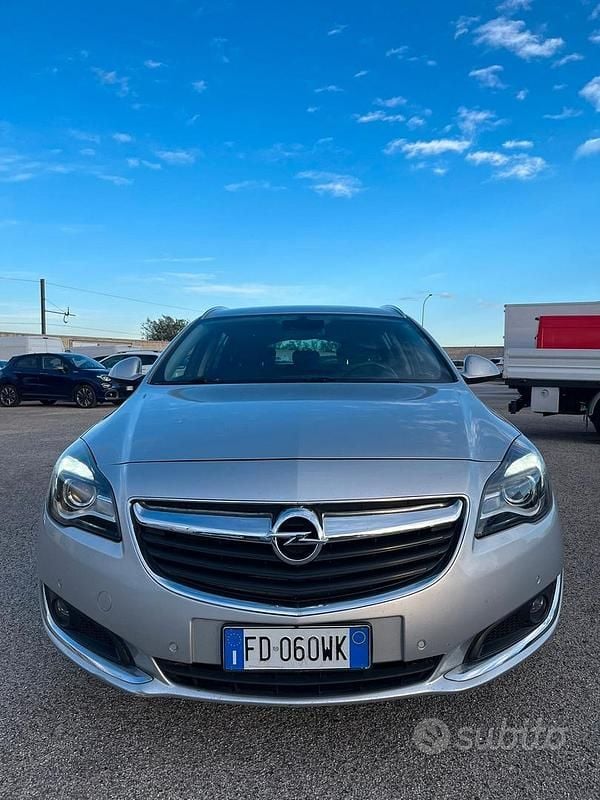 Usata Opel Insignia Cosmo 136 CV (100 kW) 2016 Grigio Station wagon