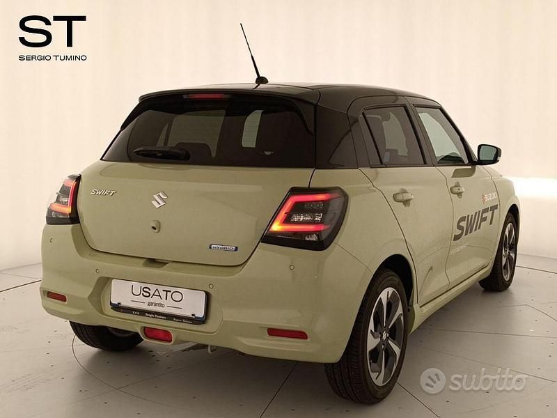 Usata Suzuki Swift 82 CV (60 kW) 2024 Verde Utilitaria