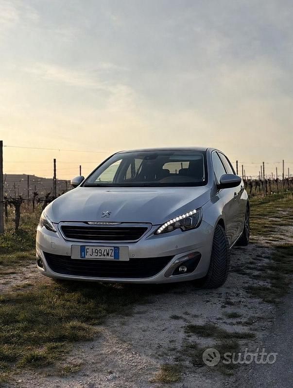 Usata Peugeot 308 GT-line 130 CV (95 kW) 2017 Grigio Berlina