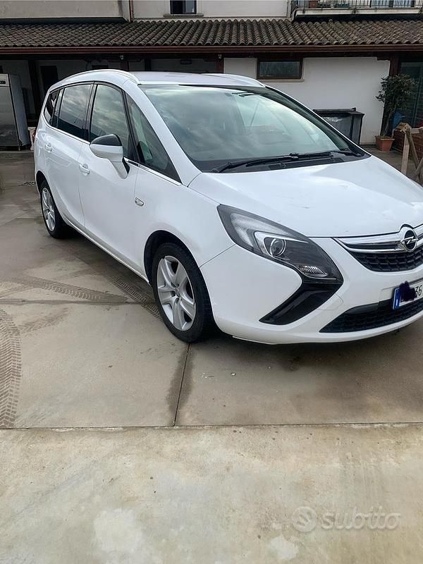 Usata Opel Zafira 150 CV (110 kW) 2012 Monovolume