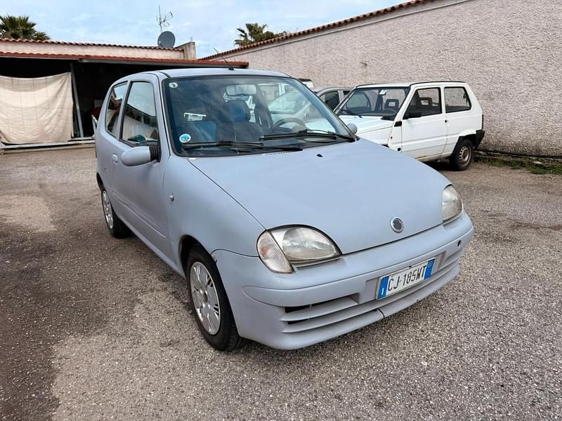 Usata Fiat 600 Comfort 54 CV (39 kW) 2003 Grigio Berlina