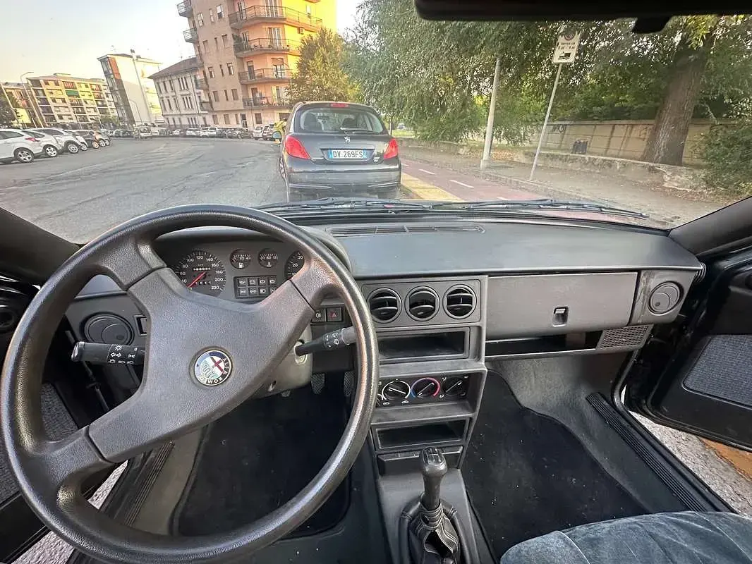 Usata Alfa Romeo 33 90 CV (66 kW) 1991 Verde Berlina