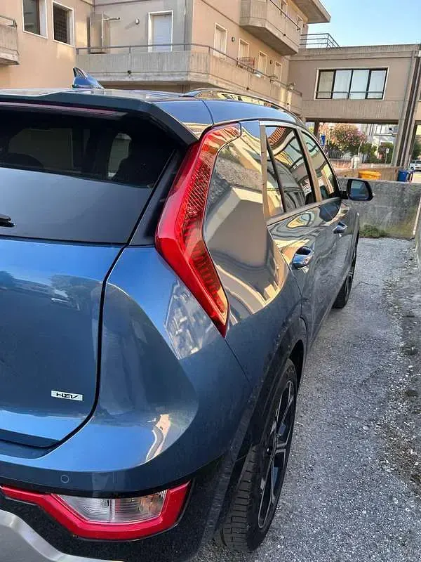 Usata Kia Niro Style 92 CV (67 kW) 2024 Blu/azzurro SUV