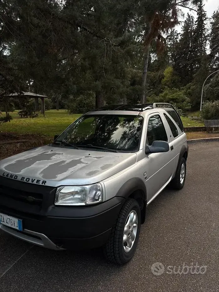 Usata Land Rover Freelander 111 CV (81 kW) 2004 Grigio SUV