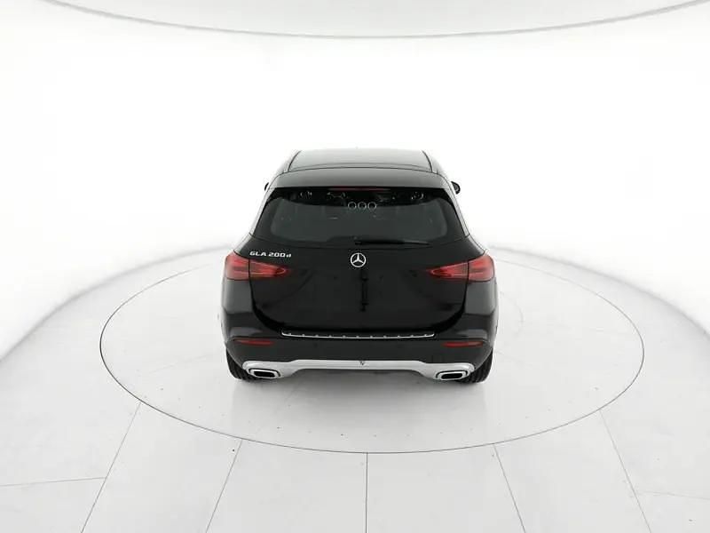 Nero Nuova 2026 Mercedes GLA200 Progressive SUV | 42.500 € (Buon prezzo) - Immagine 1/4