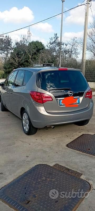Usata Opel Meriva 110 CV (80 kW) 2011 Monovolume