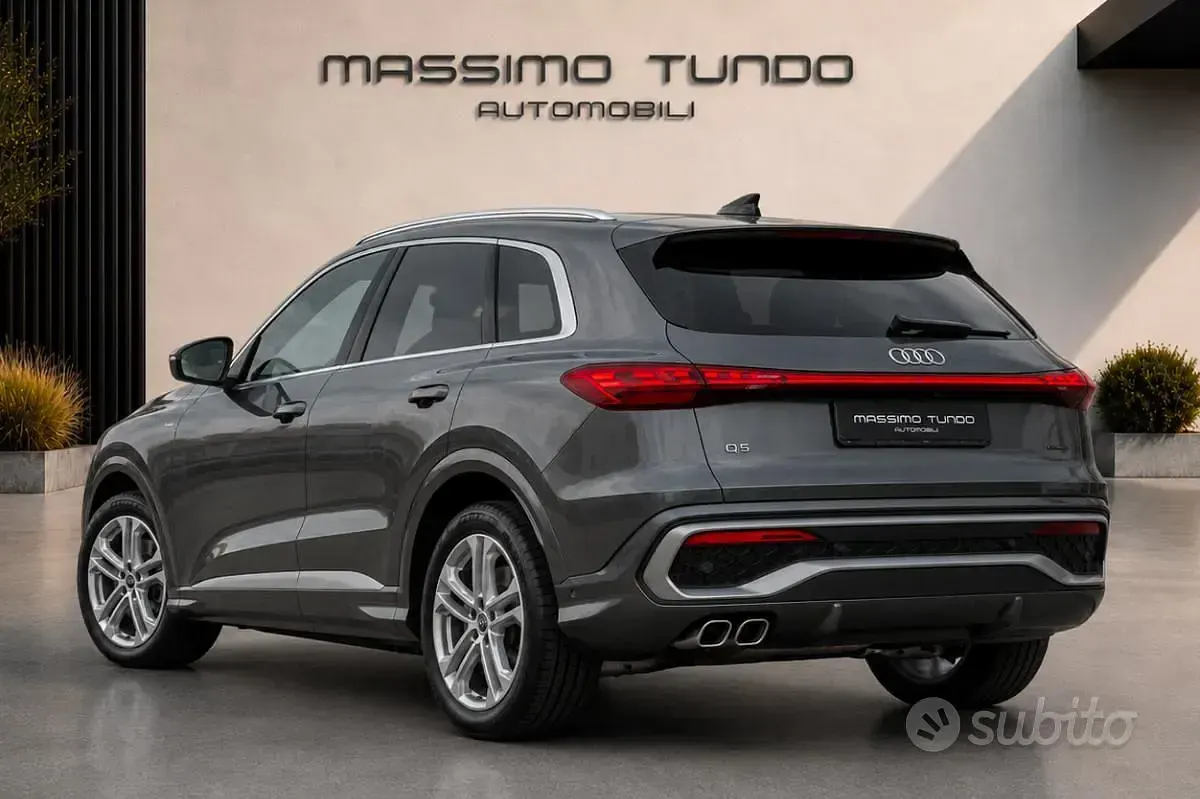 Usata Audi Q5 S-line plus 204 CV (150 kW) 2025 Grigio SUV