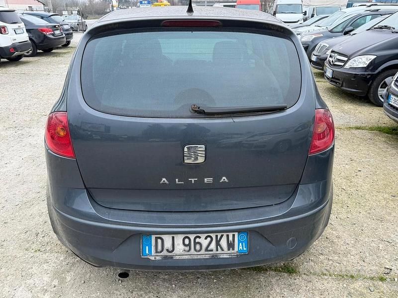 Occasion Seat Altea Stylance 105 PK (77 kW) 2007 Blauw MPV