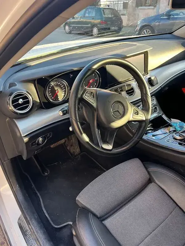 Usata Mercedes E200 150 CV (110 kW) 2018 Bianco Berlina