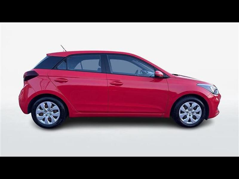 Usata Hyundai i20 Classic 75 CV (55 kW) 2019 Rosso Utilitaria