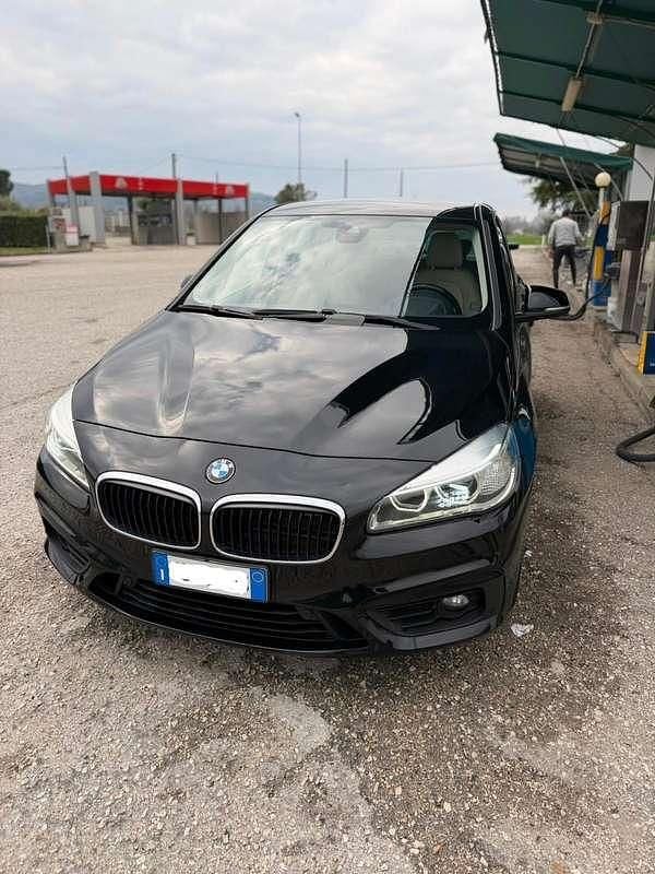 Usata BMW 218 Active Tourer Luxury Line 150 CV (110 kW) 2015 Nero Monovolume