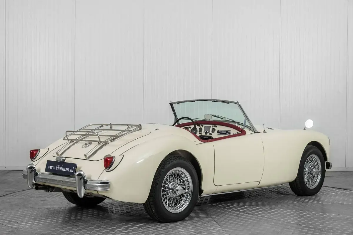 Usata MG MGA 98 CV (72 kW) 1958 Bianco Cabrio