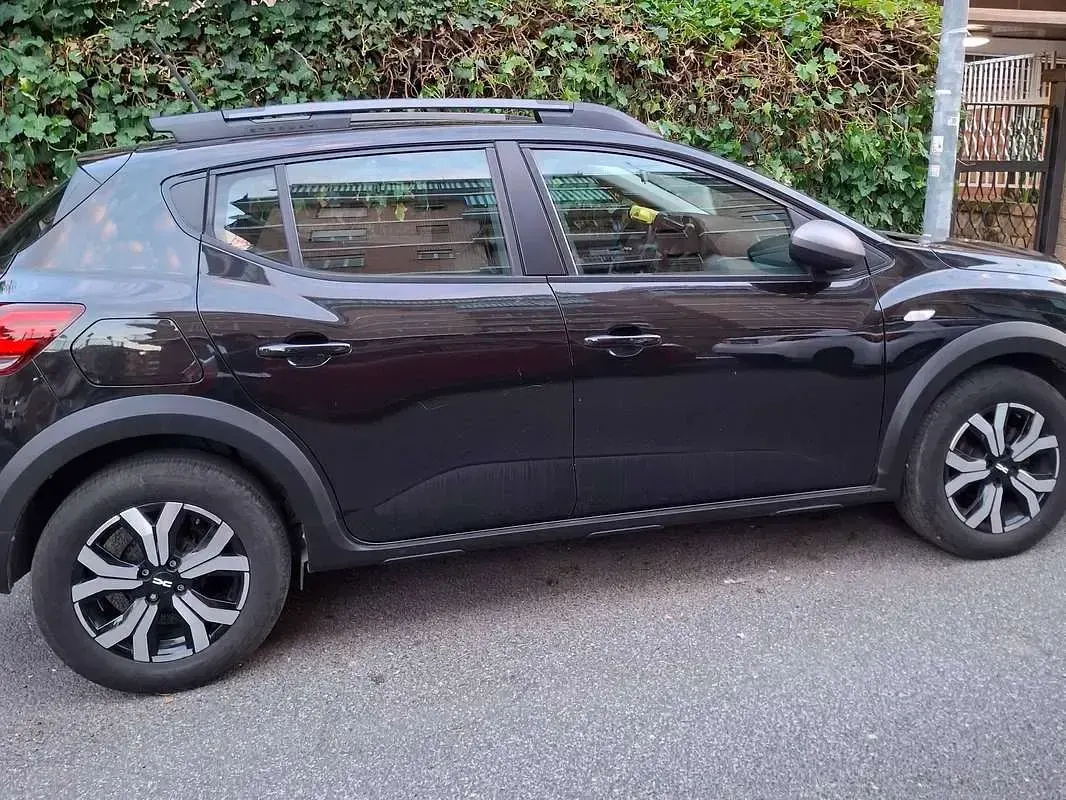 Usata Dacia Sandero Comfort 101 CV (74 kW) 2023 Nero Berlina