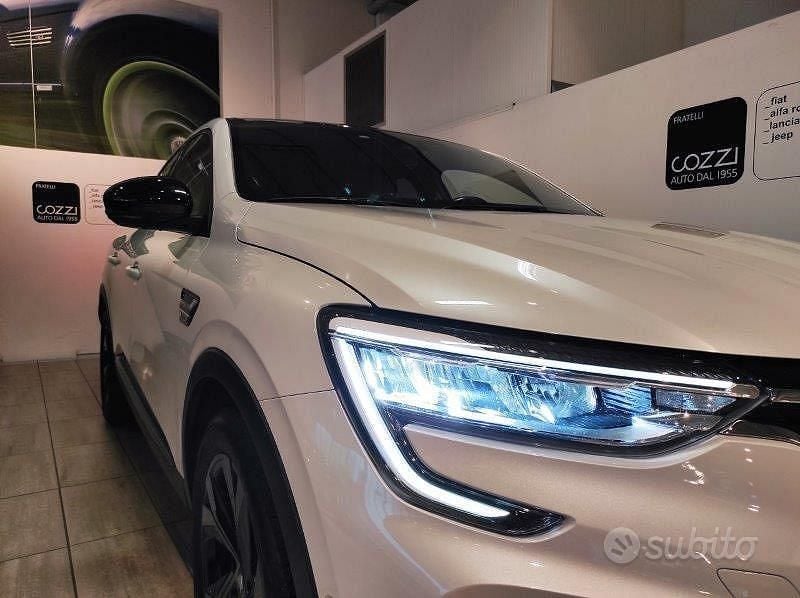 Usata Renault Arkana R.S. 145 CV (106 kW) 2022 Bicolore nero / bianco SUV