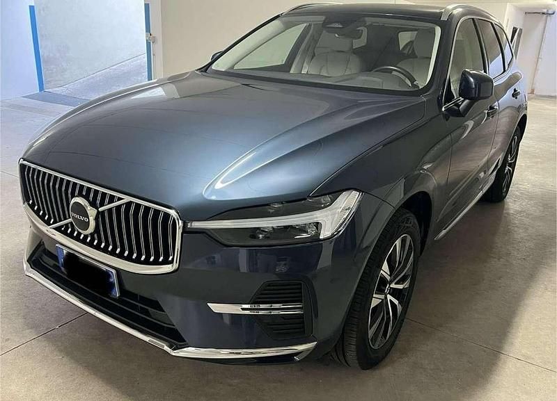 Blu/azzurro Usata 2022 Volvo XC60 Inscription SUV | 39.000 € (Cara) - Immagine 1/4