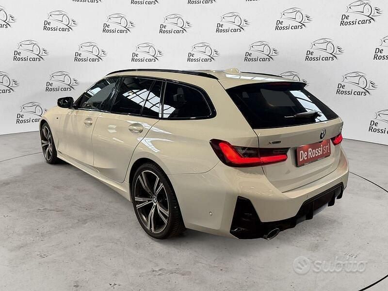 Usata BMW 320e M Sport 190 CV (139 kW) 2024 Bianco Station wagon