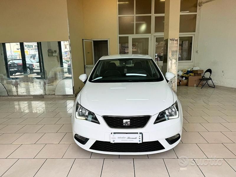 Usata Seat Ibiza CONNECT 75 CV (55 kW) 2016 Bianco Berlina