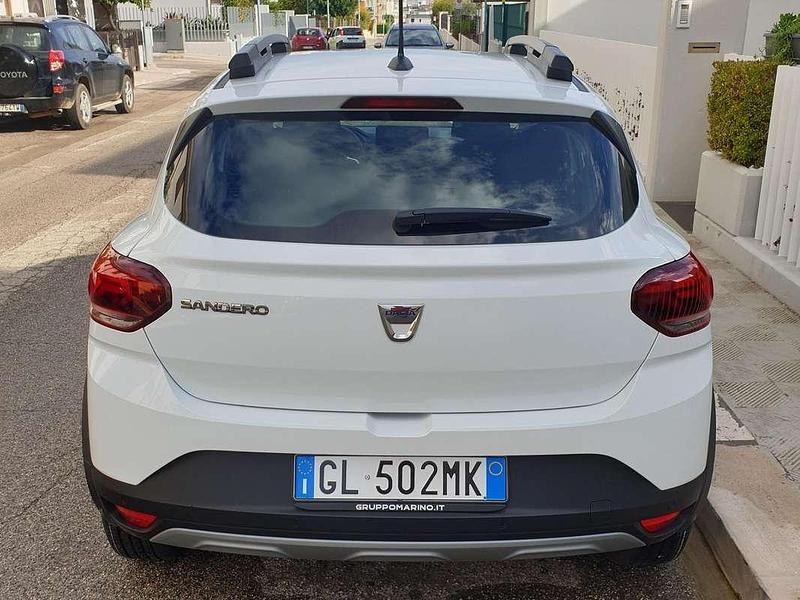 Bianco Usata 2022 Dacia Sandero Comfort Due volumi | 12.500 € (Buon prezzo) - Immagine 1/3