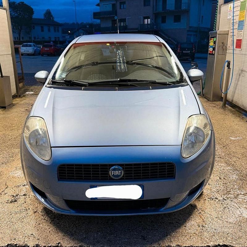Usata Fiat Grande Punto 2005 Grigio Utilitaria