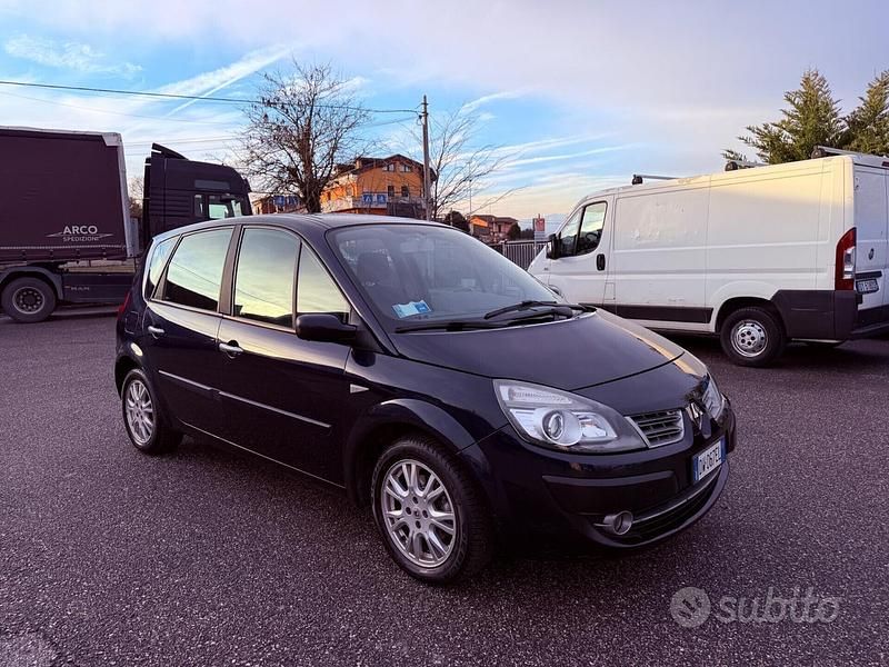 Usata Renault Scénic III 105 CV (77 kW) 2009 Blu Monovolume