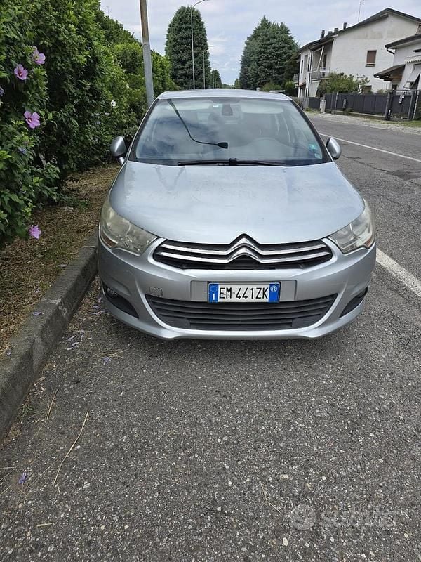 Grigio Usata 2012 Citroën C4 Tre volumi | 4000 € (Super prezzo) - Immagine 1/3