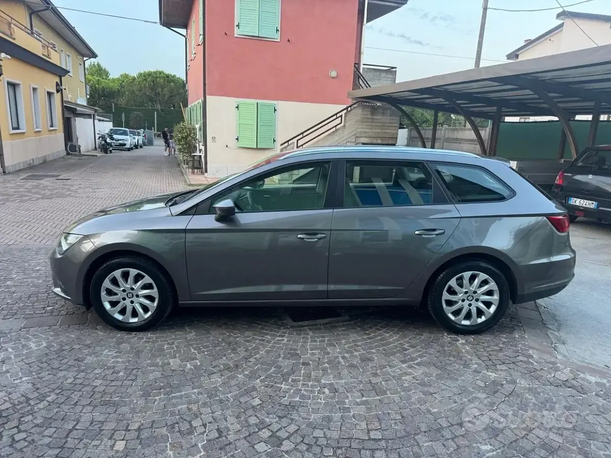 Usata Seat Leon ST Style 184 CV (135 kW) 2014 Grigio Station wagon