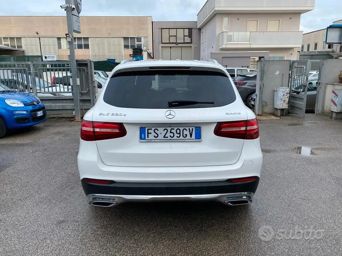 Usata Mercedes GLC220 170 CV (125 kW) 2017 Bianco SUV