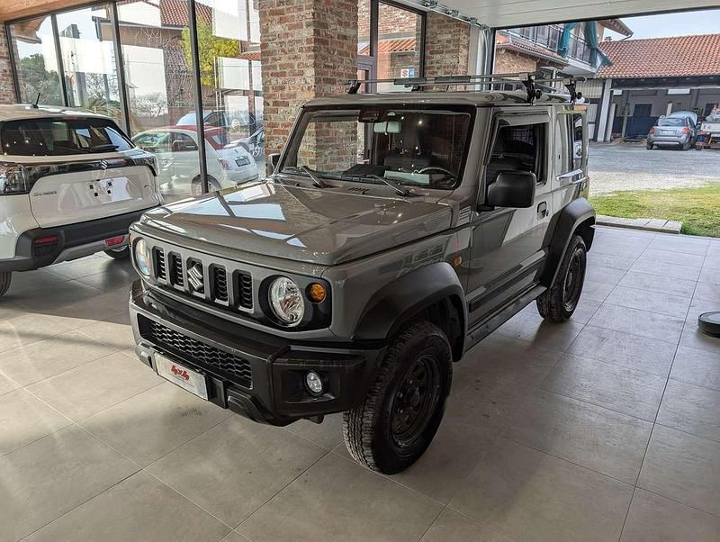 Usata Suzuki Jimny 102 CV (75 kW) 2022 Grigio SUV