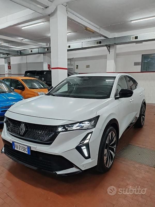 Usata Renault Rafale Techno 200 CV (147 kW) 2025 Bianco SUV