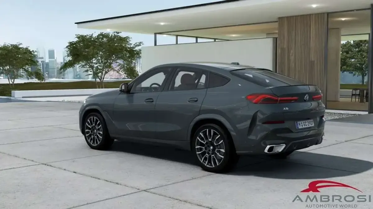 Ny BMW X6 M Sport 340 HK (250 kW) 2025 Grå SUV
