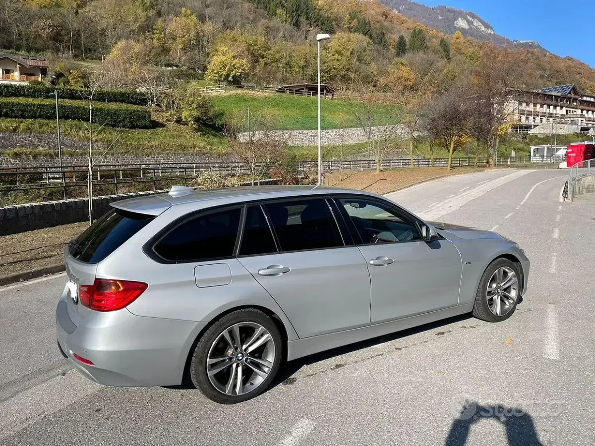 Usata BMW 320 Comfort Edition 184 CV (135 kW) 2013 Grigio Station wagon