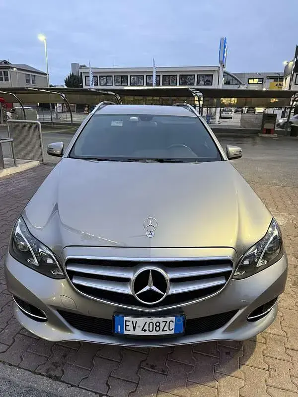 Usata Mercedes E350 Executive 252 CV (185 kW) 2014 Station wagon
