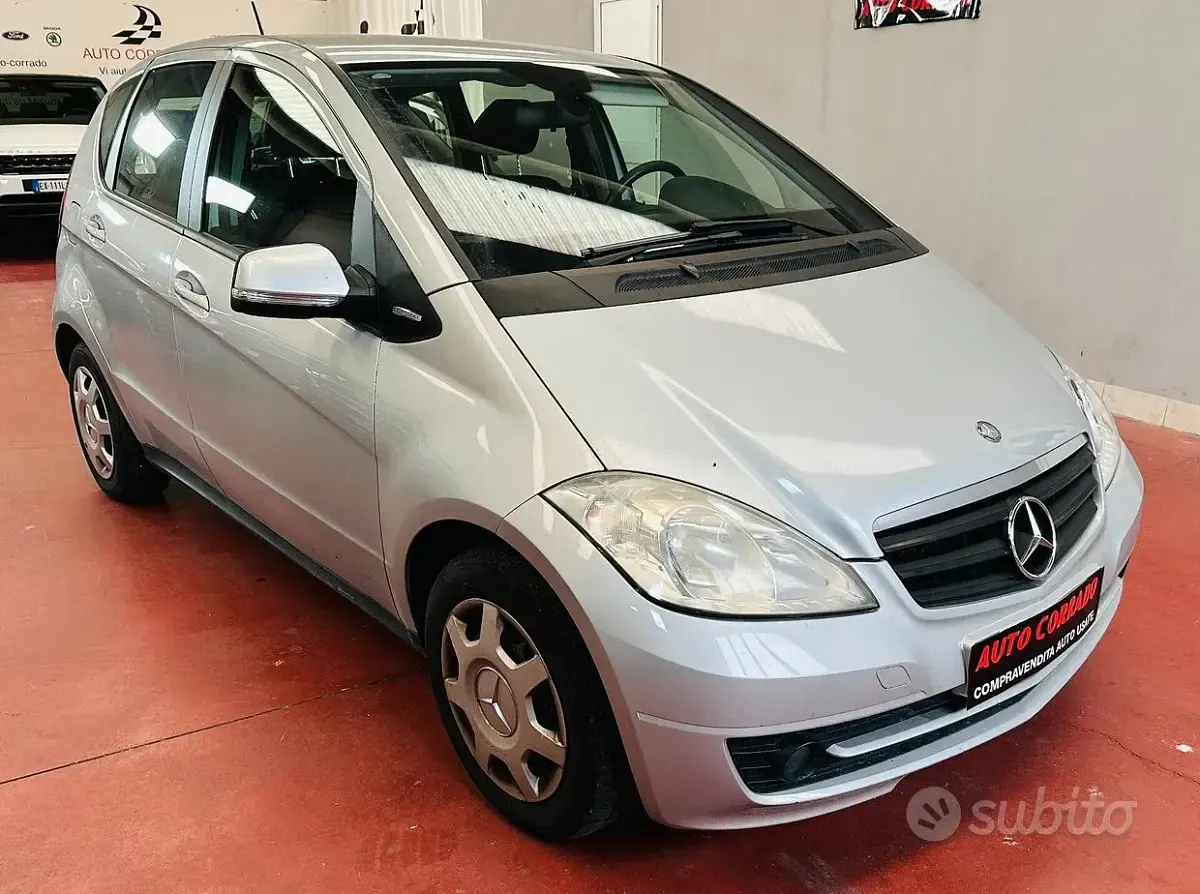 Usata Mercedes A160 95 CV (69 kW) 2010 Grigio Berlina