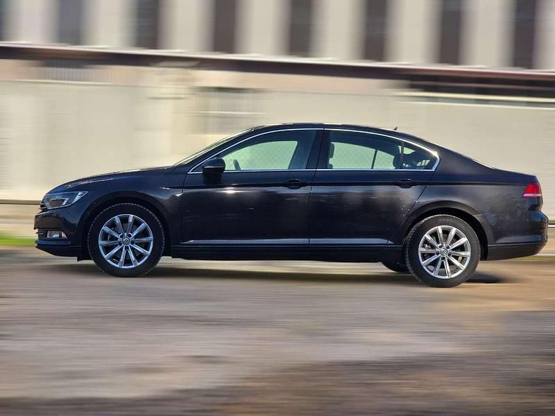 Usata VW Passat Business 150 CV (110 kW) 2018 Grigio Berlina