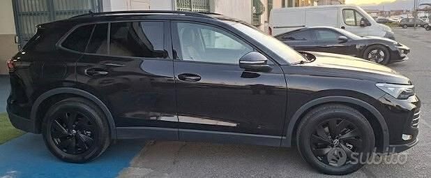 Gebraucht VW Tiguan Life 150 PS (110 kW) 2024 Schwarz SUV