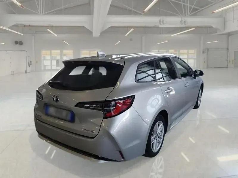 Usata Toyota Corolla Business Edition 97 CV (71 kW) 2022 Grigio Station wagon