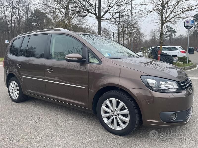 Usata VW Touran 177 CV (130 kW) 2014 Marrone Monovolume