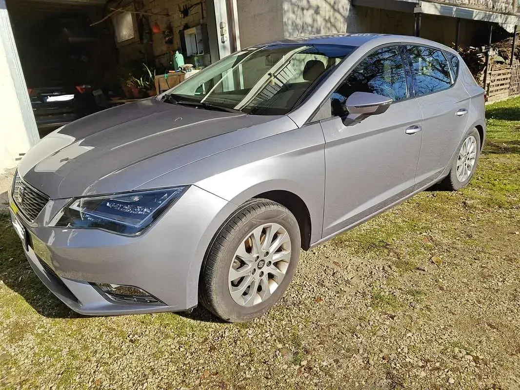 Usata Seat Leon Style 110 CV (80 kW) 2016 Berlina