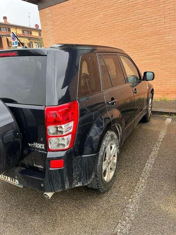 Usata Suzuki Grand Vitara 129 CV (94 kW) 2006 Nero SUV
