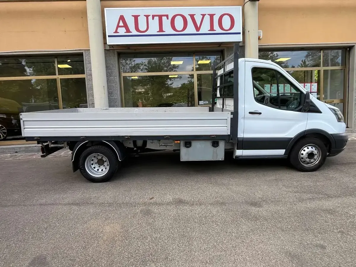 Usata Ford Transit 131 CV (96 kW) 2017 Bianco Furgone