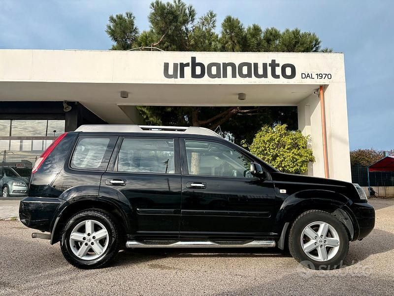 Usata Nissan X-Trail 136 CV (100 kW) 2005 Nero SUV