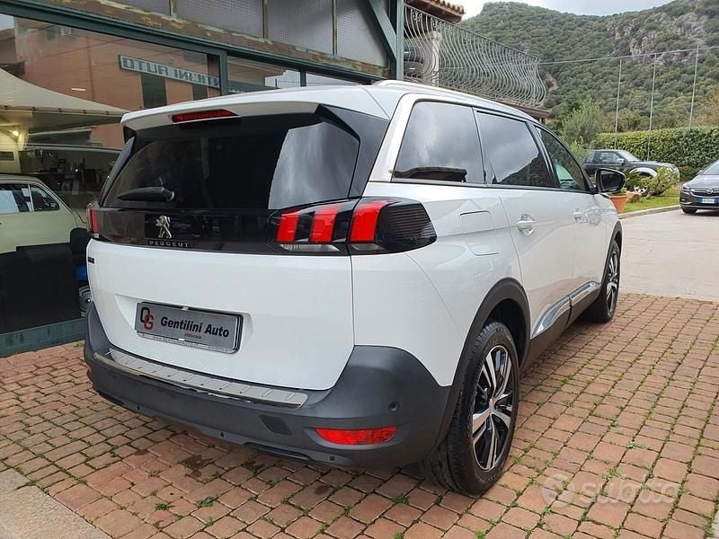 Usata Peugeot 5008 Allure 131 CV (96 kW) 2019 Bianco SUV