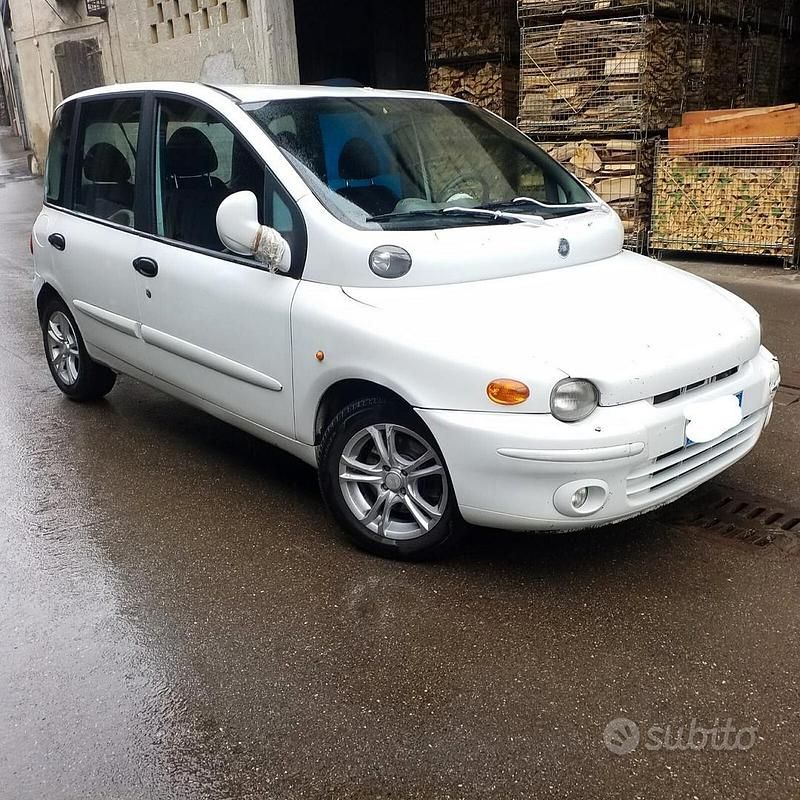 Usata Fiat Multipla 2002 Bianco Monovolume