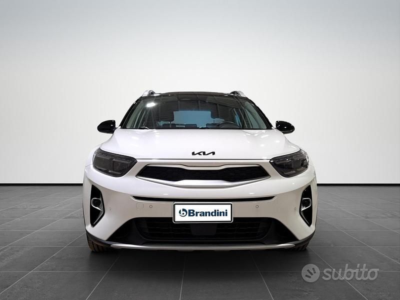 Usata Kia Stonic Style 84 CV (61 kW) 2023 Bianco SUV