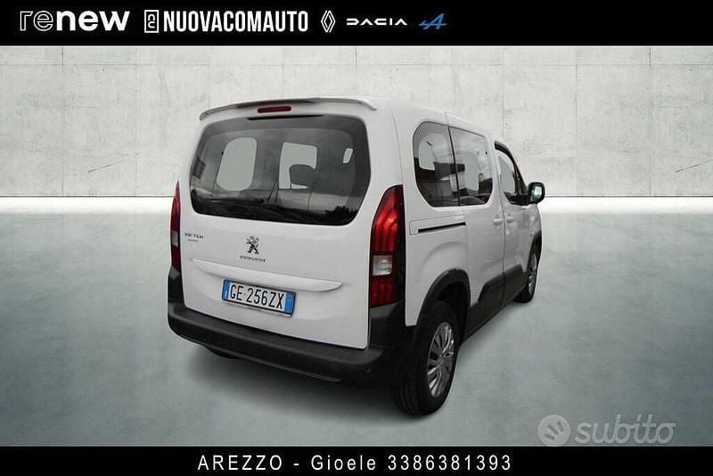 Usata Peugeot Rifter Active 102 CV (75 kW) 2021 Bianco Monovolume