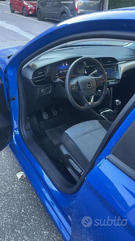 Usata Opel Corsa 101 CV (74 kW) 2025 Blu Utilitaria