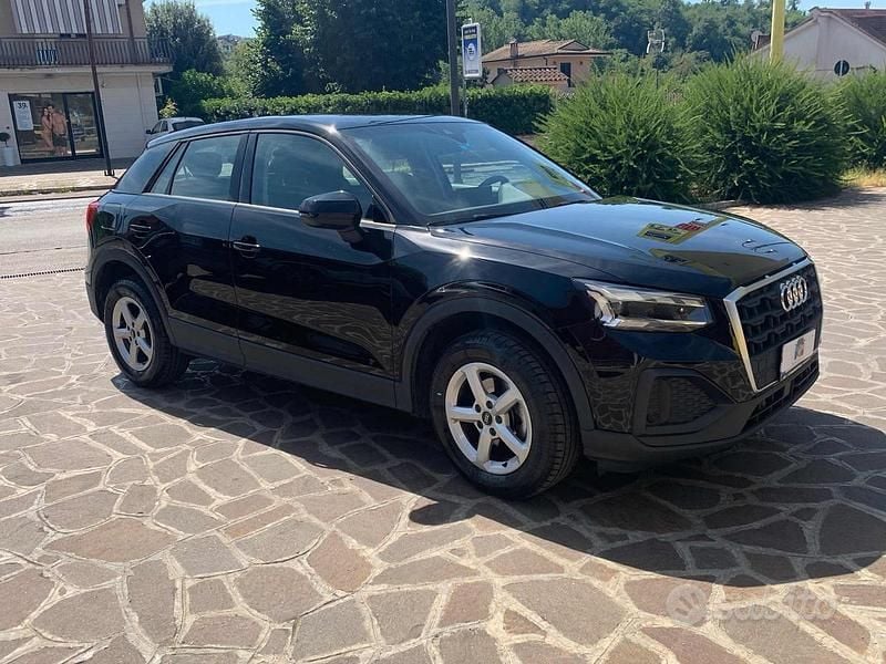 Nero(met.) Usata 2022 Audi Q2 SUV | 23.499 € (Super prezzo) - Immagine 1/4